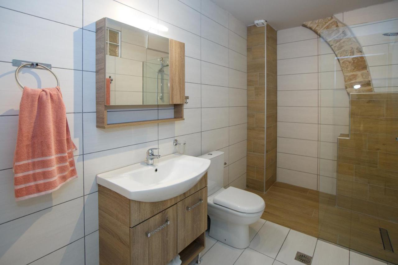 Οniro Comfort Living Ioánina Exterior foto