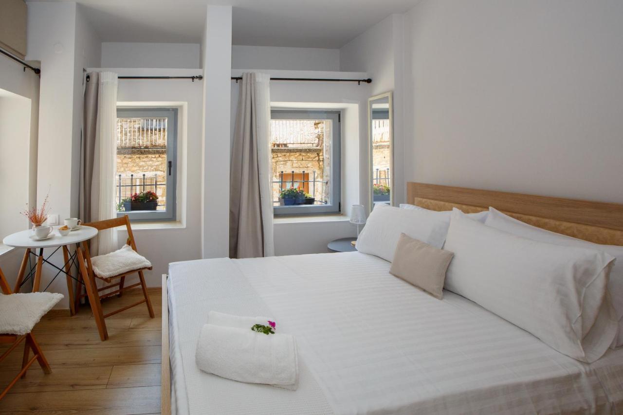 Οniro Comfort Living Ioánina Exterior foto