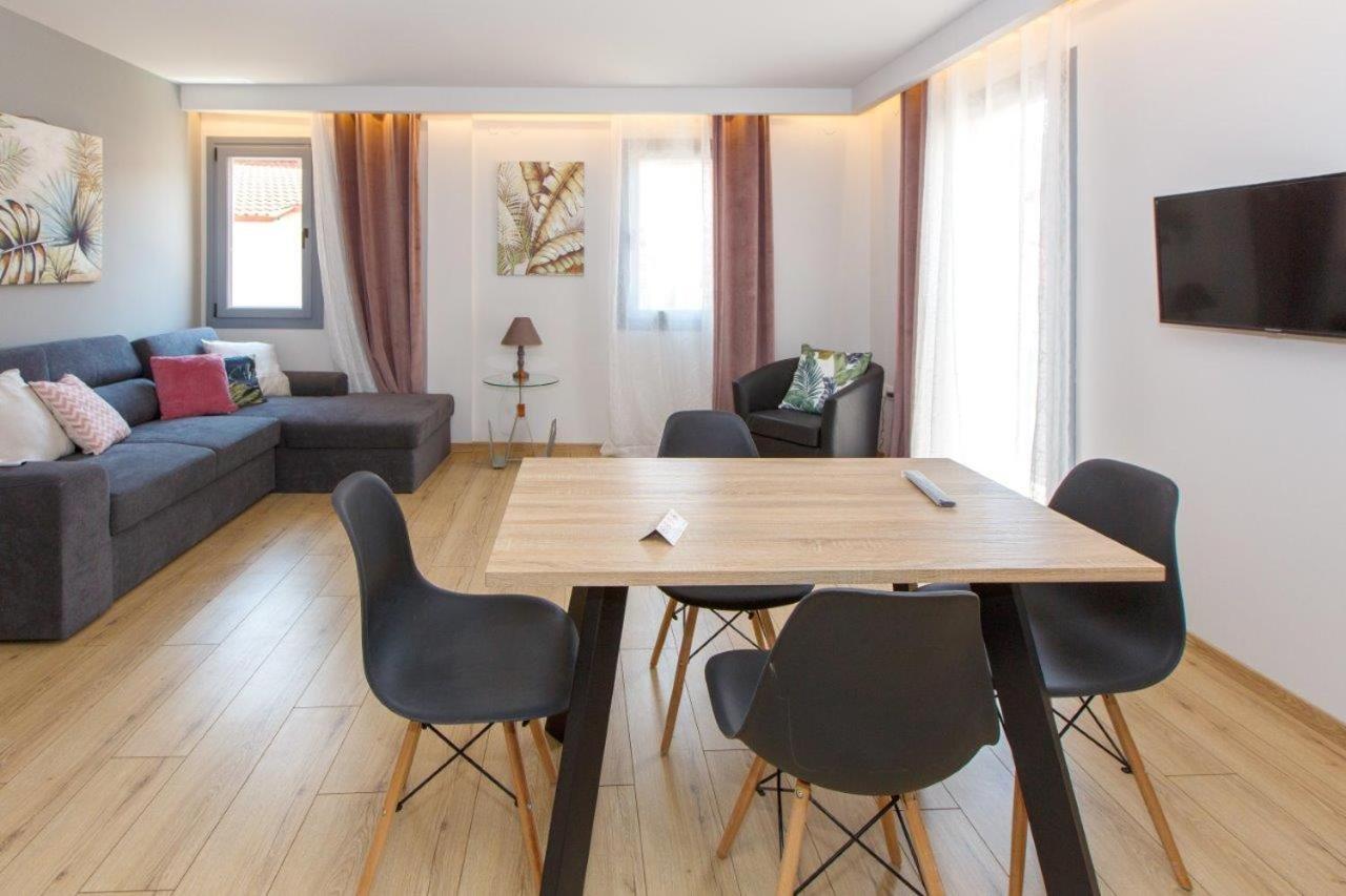 Οniro Comfort Living Ioánina Exterior foto
